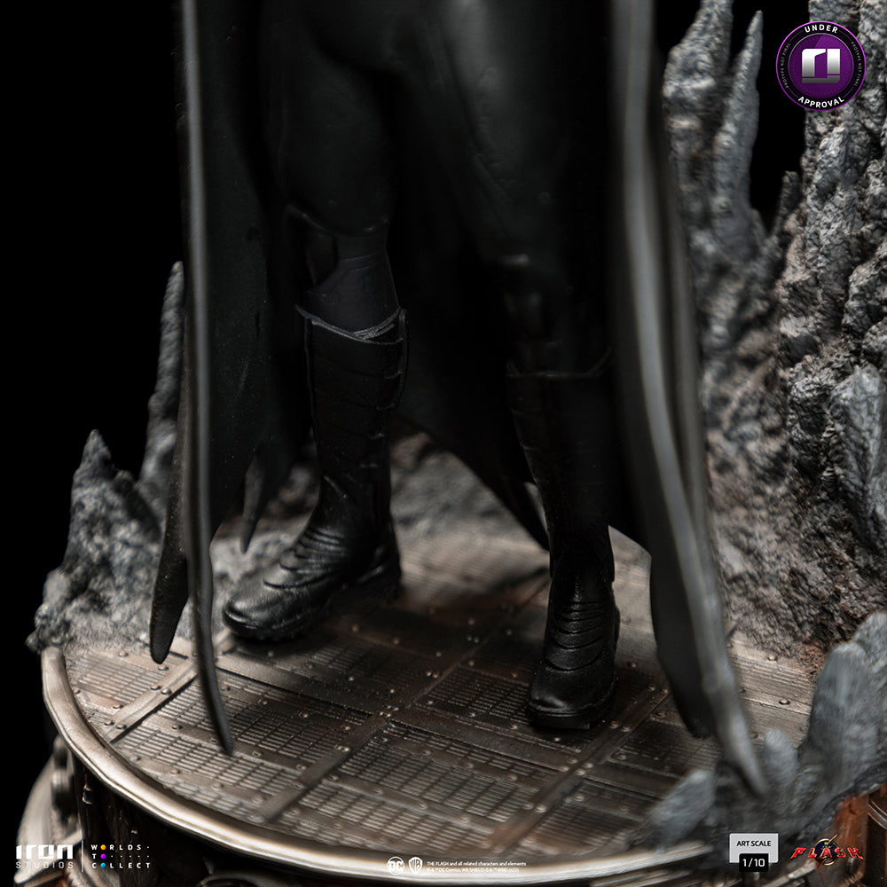 Deluxe Batman Statue aus The Flash Film als Art Scale 1/10 Figur