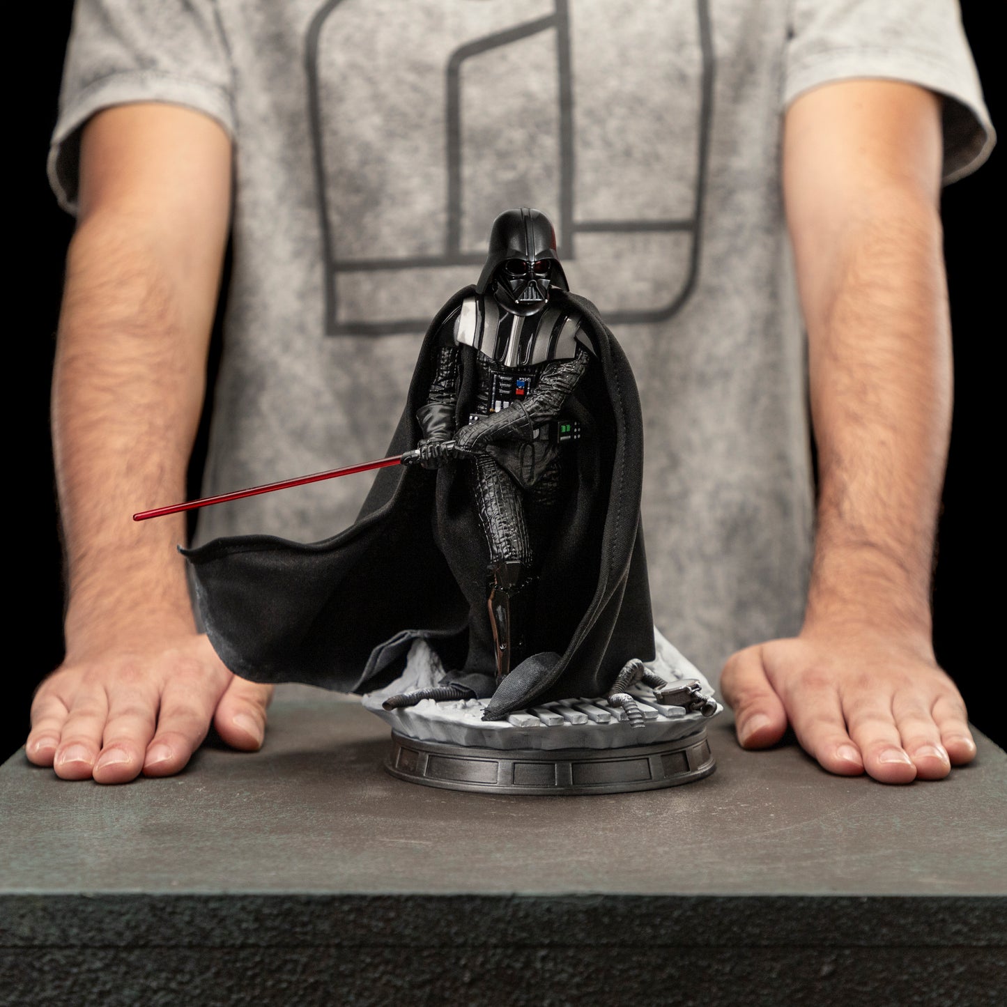 Darth Vader Statue 1/10 (2023 Event Exclusive) - Collectiblix