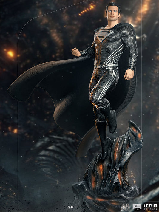 Superman Black Suit Statue aus Zack Snyder`s Justice League als Legacy Replica 1/4