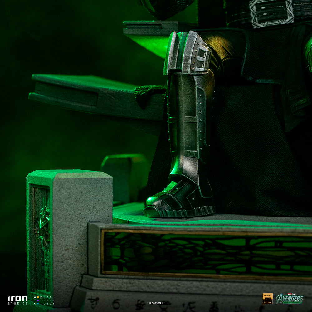 Doctor Doom on Throne – Avengers: Doomsday – Art Scale 1/10