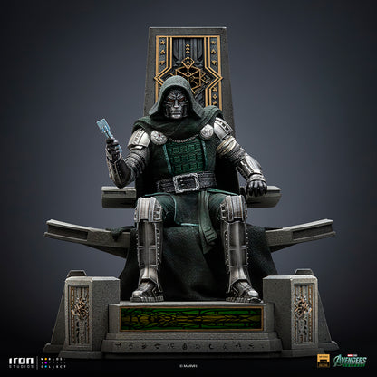 Doctor Doom on Throne – Avengers: Doomsday – Art Scale 1/10