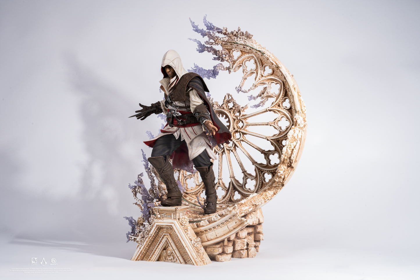 Ezio Statue - Assassin's Creed Animus - 1/4 Scale
