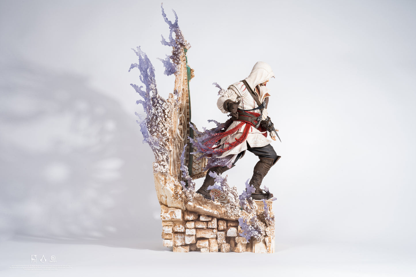 Ezio Statue - Assassin's Creed Animus - 1/4 Scale