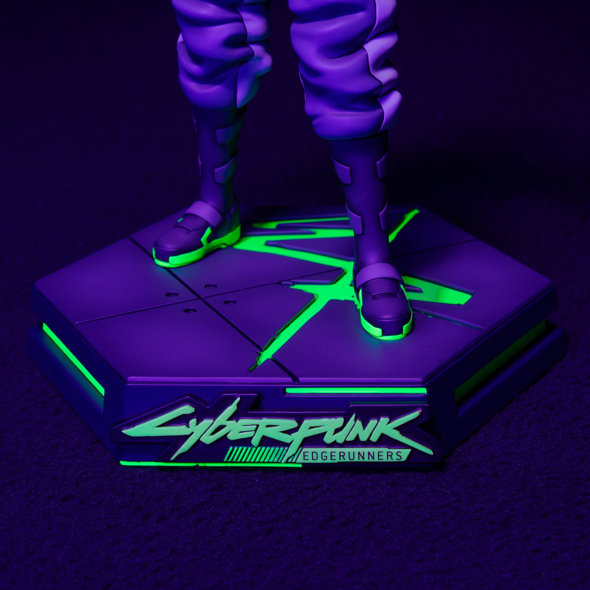 David Statue Cyberpunk Edgerunners Figur von Dark Horse