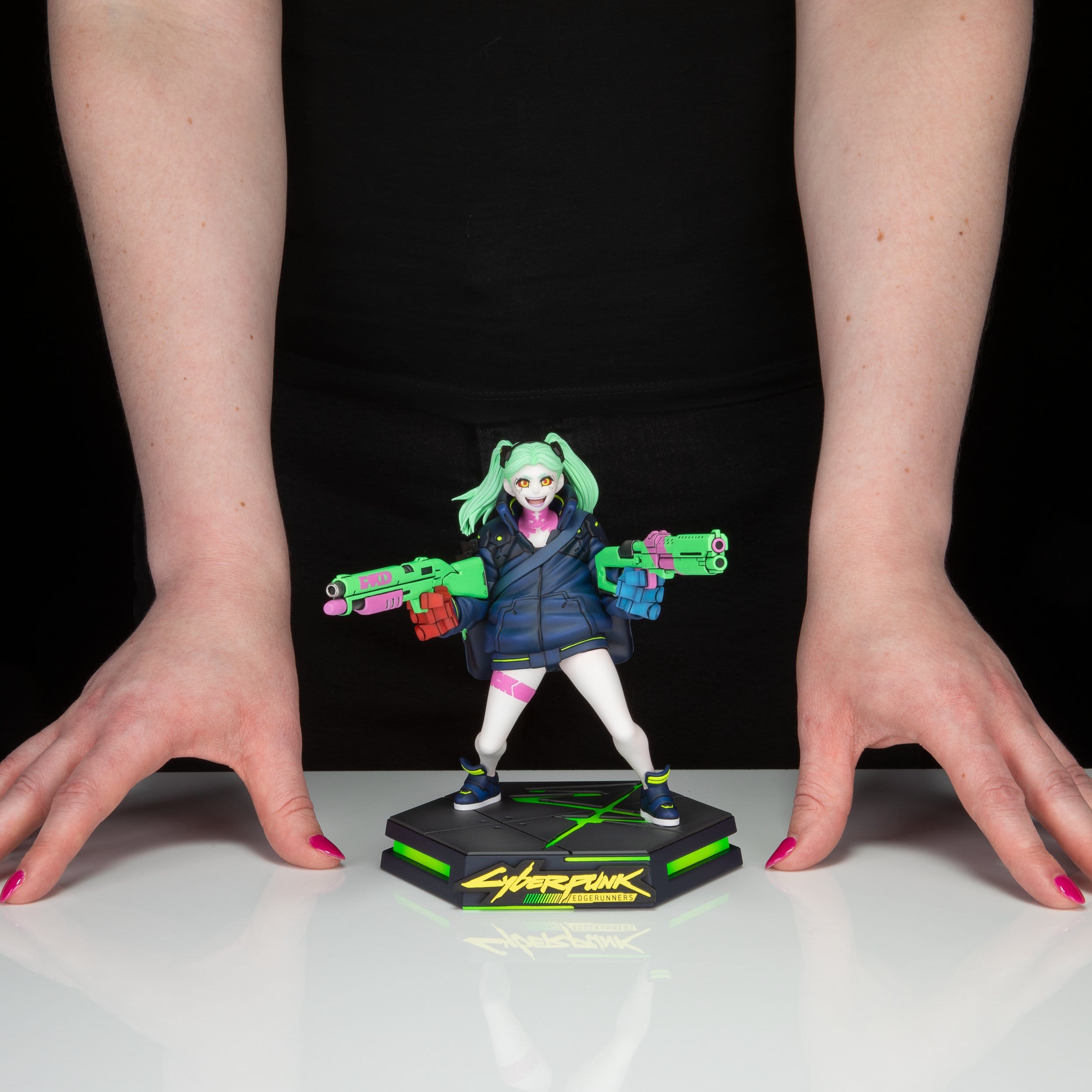 Rebecca Statue Cyberpunk Edgerunners Figur von Dark Horse