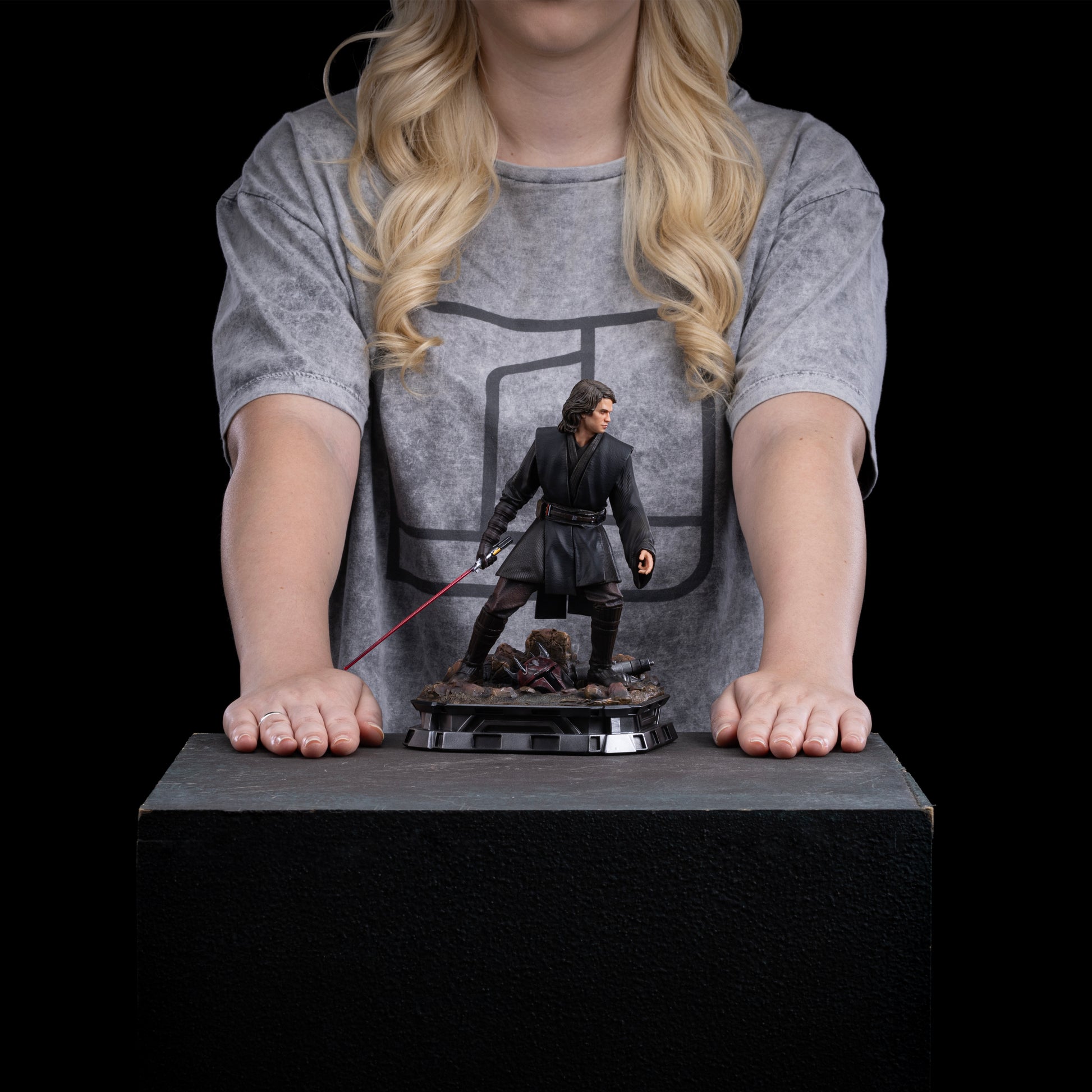 Anakin Skywalker Statue 1/10 (Star Wars Ahsoka Series) - Collectiblix