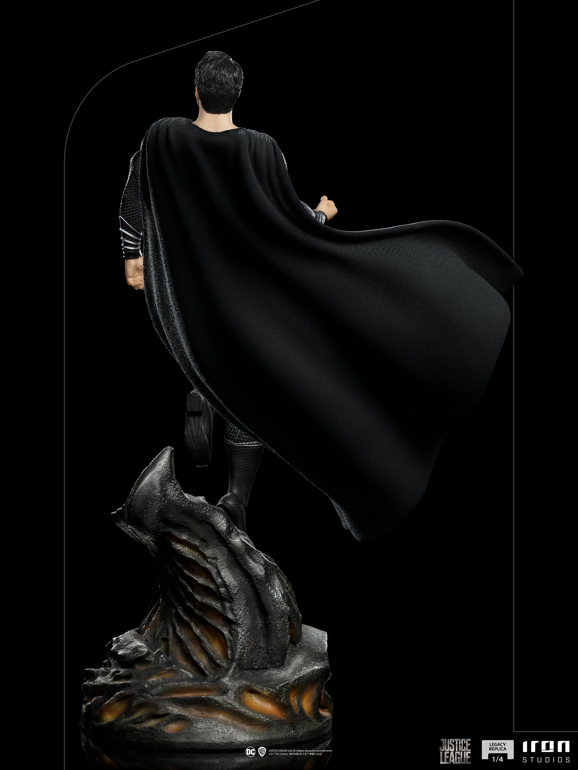Black Superman DC Statue 1/4 (Zack Snyder's Justice League) - Collectiblix